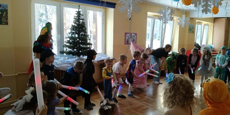 Powiększ grafikę: bal-karnawalowy-foto-edycja-669496.jpg