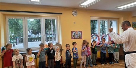 Powiększ grafikę: codzienne-zycie-pszczolek-642604.jpg