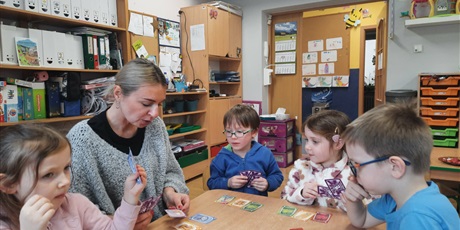 Powiększ grafikę: codzienne-zycie-pszczolek-678733.jpg