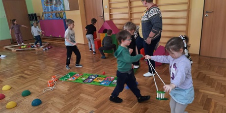 Powiększ grafikę: codzienne-zycie-pszczolek-678749.jpg