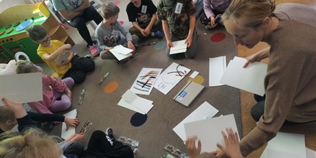 Powiększ grafikę: codzienne-zycie-pszczolek-678763.jpg