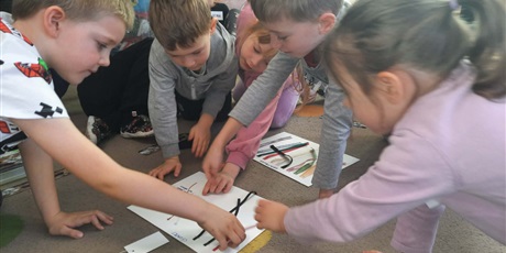 Powiększ grafikę: codzienne-zycie-pszczolek-678766.jpg