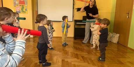 Powiększ grafikę: dzien-spiocha-680153.jpg