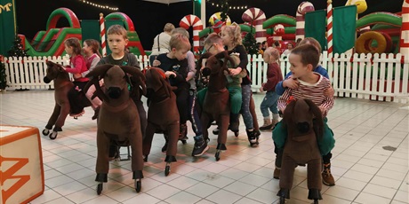 Powiększ grafikę: Kto będzie pierwszy w tym wyścigu