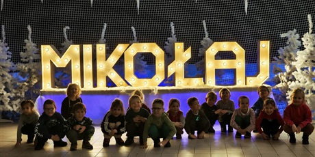 Powiększ grafikę: fabryka-elfow-666682.jpg