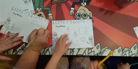 Powiększ grafikę: fabryka-elfow-666687.jpg