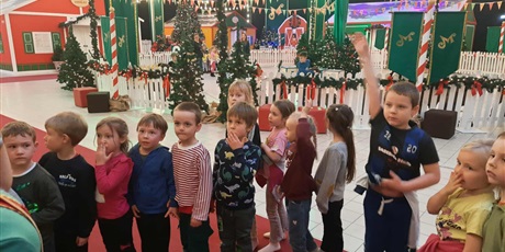 Powiększ grafikę: fabryka-elfow-666688.jpg