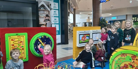 Powiększ grafikę: fabryka-elfow-666691.jpg