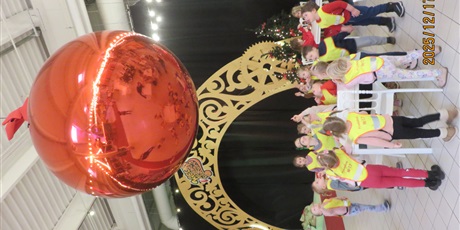 Powiększ grafikę: fabryka-elfow-666706.jpg