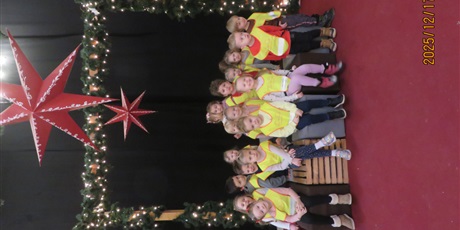 Powiększ grafikę: fabryka-elfow-666709.jpg