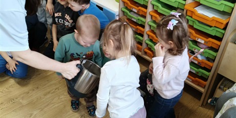 Powiększ grafikę: wielkanocne-przygotowania-685846.jpg