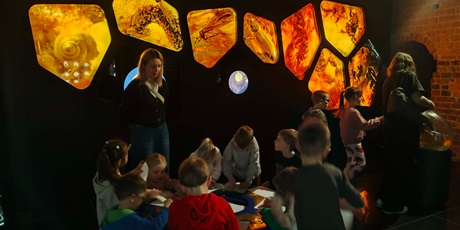 Powiększ grafikę: wiosenne-wyjscia-pszczolek-679991.jpg