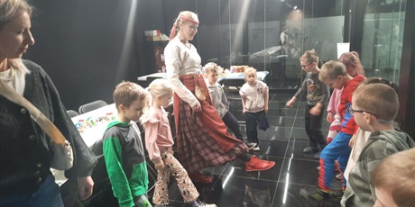 Powiększ grafikę: wiosenne-wyjscia-pszczolek-680002.jpg