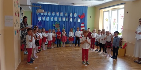 Powiększ grafikę: zakonczenie-roku-foto-edycja-633626.jpg