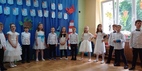 Powiększ grafikę: zakonczenie-roku-foto-edycja-633635.jpg